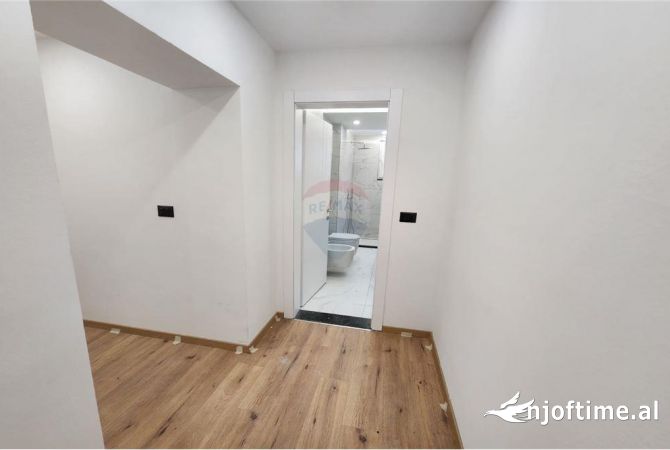 Zyre - Me Qera - Rruga e Elbasanit - Tirane