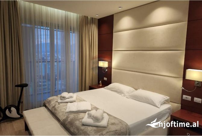 Shtepi me qera Apartament ne Tirane, 2+1, Mobilimi E mobiluar, Pagesa 1,500  Euro.