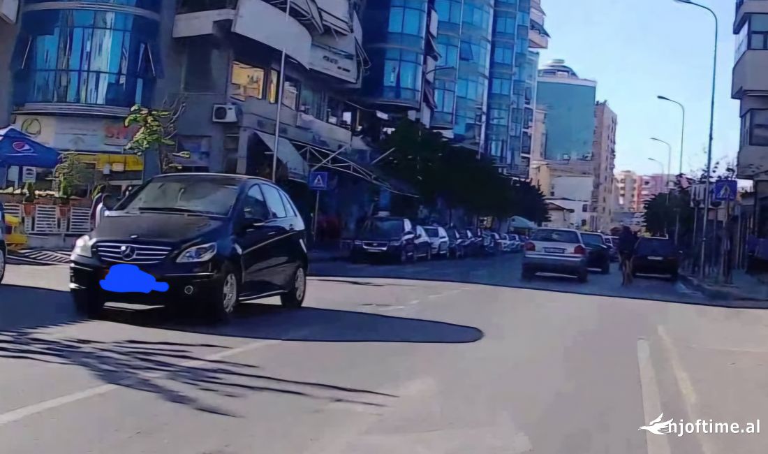 Zyre - Me Qera - Rruga e Dibres -Tirane