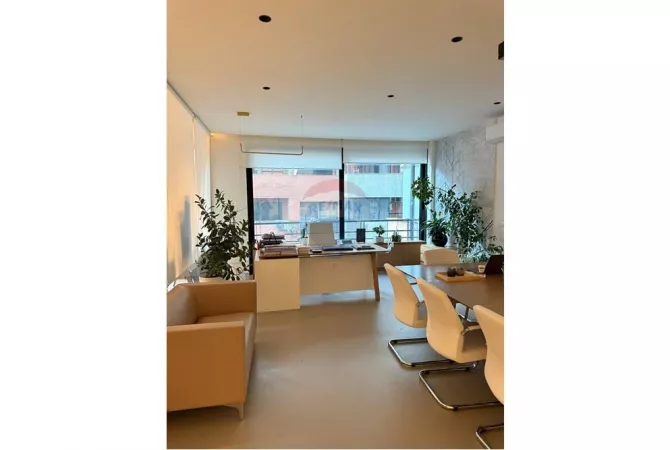 Business Property for Rent 3+1 in Tirana - 2,000 Euro