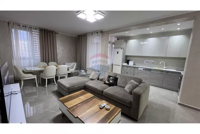 Shtepi me qera Apartament ne Tirane, 2+1, Mobilimi E mobiluar, Pagesa 1,300  Euro.