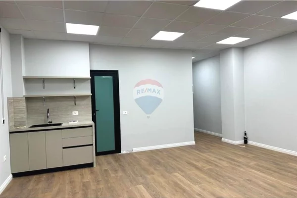 Zyre me qera ne Qender