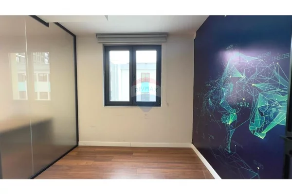 Jepet me qera Zyre Tek Shallvaret