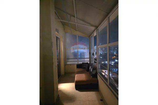 Shtepi ne shitje Apartament ne Tirane, 3+1, Mobilimi E mobiluar, Pagesa 155,000  Euro.