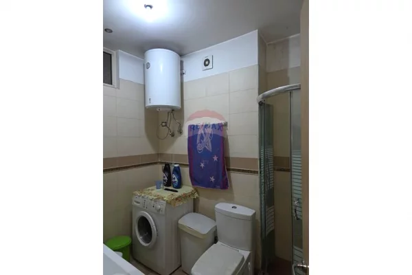 Shtepi ne shitje Apartament ne Tirane, 3+1, Mobilimi E mobiluar, Pagesa 155,000  Euro.