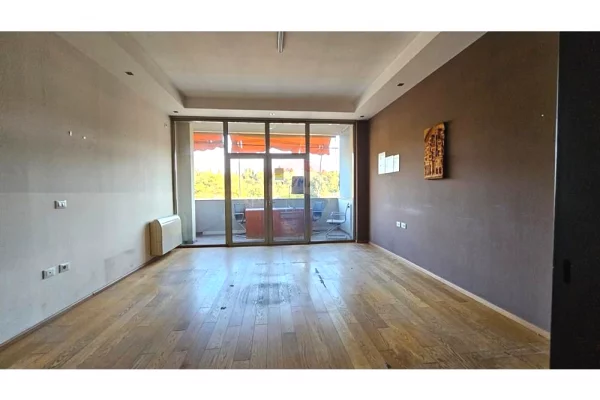 Zyre me qera ne Bllok