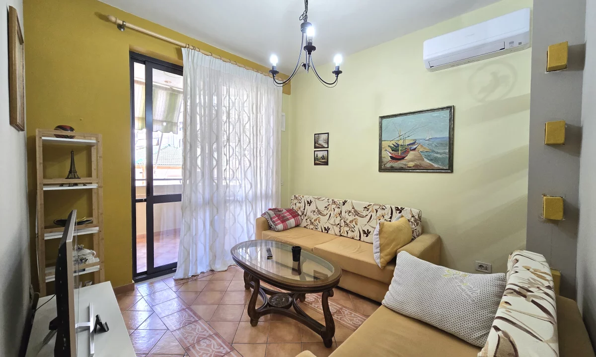 Shtepi me qera Apartament ne Tirane, 2+1, Mobilimi E mobiluar, Pagesa 50,000  Leke.