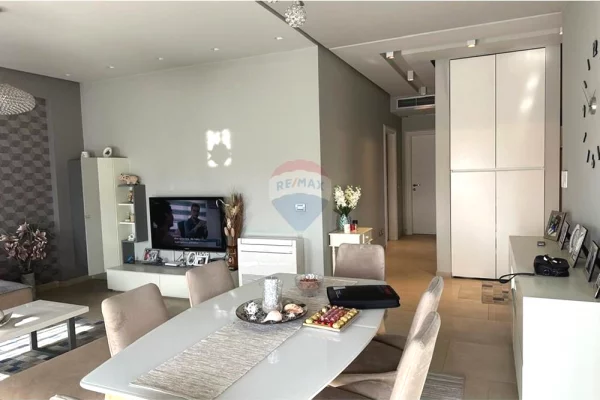 Shtepi me qera 2+1 ne Tirane - 1,100 Euro
