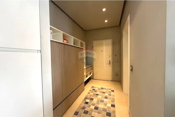 Shtepi me qera Apartament ne Tirane, 2+1, Mobilimi E mobiluar, Pagesa 1,100  Euro.