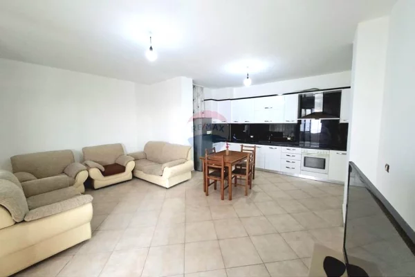 Shitet Apartament 2+1+Parkim ne Yzberisht 