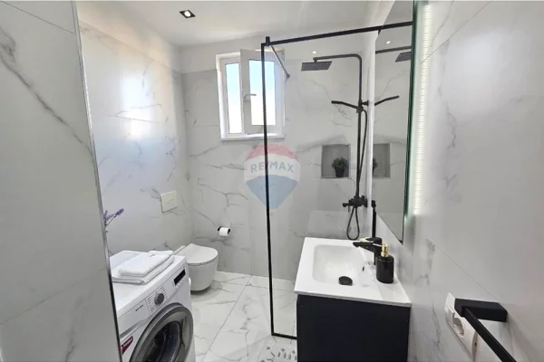Shtepi me qera Apartament ne Tirane, 1+1, Mobilimi E mobiluar, Pagesa 800  Euro.