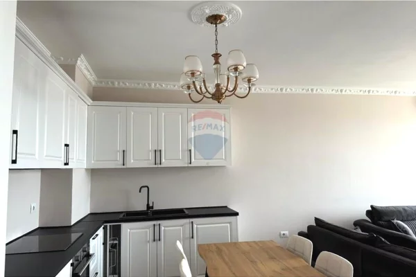 Shtepi ne shitje Apartament ne Tirane, 2+1, Mobilimi E mobiluar, Pagesa 310,000  Euro.