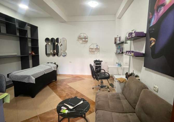 Ambient biznesi me qera 1+1 ne Tirane - 350 Euro