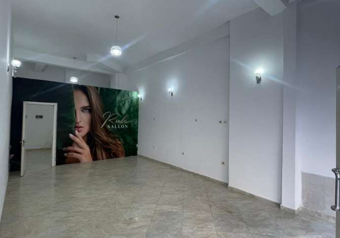 Business Property for Rent 1+1 in Tirana - 300 Euro