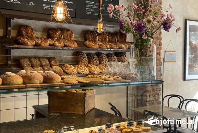 Furre Buke me qira pranë Prokurorisë së Tiranës!!!