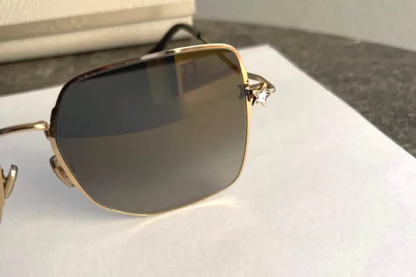 Accessori uomo e donna a Tirana - 110 Euro