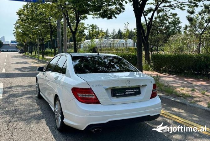 Auto in Vendita a Tirana - 9,500 Euro