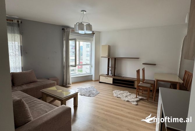 Appartamento in vendita a Tirana 2+1, Arredato