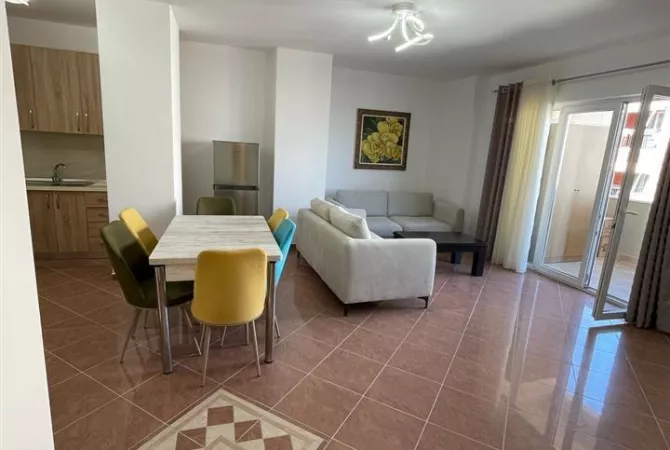 Shtepi ne shitje Apartament ne Tirane, 2+1, Mobilimi E mobiluar, Pagesa 195,000  Euro.