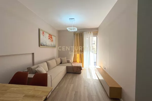 Shtepi ne shitje Apartament ne Tirane, 2+1, Mobilimi E mobiluar, Pagesa 125,000  Euro.