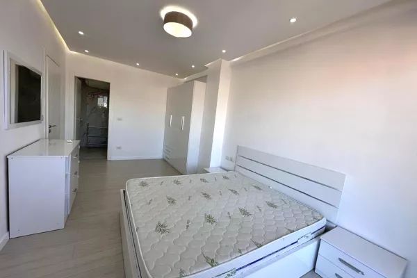 Shtepi me qera Apartament ne Tirane, 2+1, Mobilimi E mobiluar, Pagesa 600  Euro.
