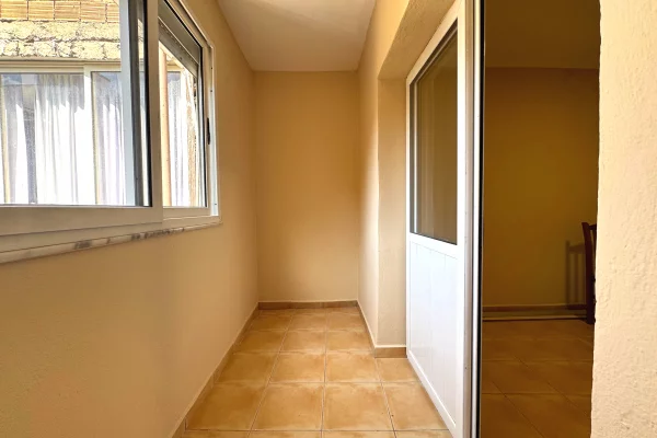 Shtepi ne shitje Apartament ne Tirane, 1+1, Mobilimi Pjeserisht e mobiluar, Pagesa 138,000  Euro.