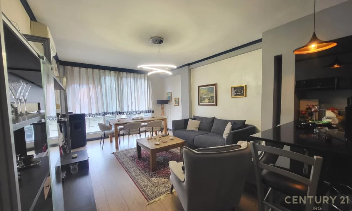 Shtepi ne shitje Apartament ne Tirane, 2+1, Mobilimi E mobiluar, Pagesa 285,000  Euro.