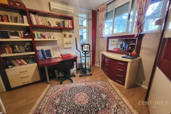 Shtepi ne shitje Apartament ne Tirane, 2+1, Mobilimi E mobiluar, Pagesa 285,000  Euro.