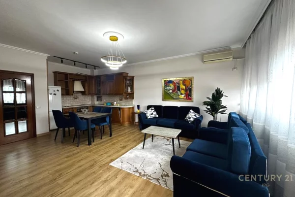 Shtepi me qera Apartament ne Tirane, 2+1, Mobilimi E mobiluar, Pagesa 900  Euro.
