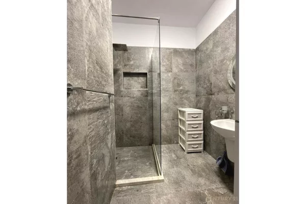 Shtepi me qera Apartament ne Tirane, 1+1, Mobilimi E mobiluar, Pagesa 700  Euro.