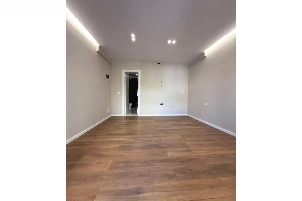 Appartamento in vendita a Tirana Garsoniere, Vuoto