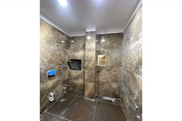 Appartamento in vendita a Tirana 1+1, Vuoto