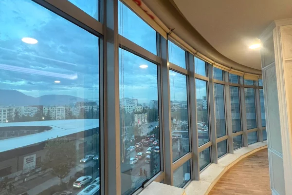 Qira, Ambient Biznesi, Kashar