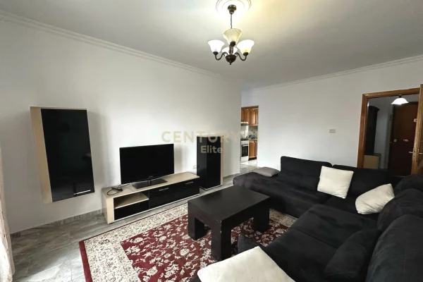 Shtepi me qera 2+1 ne Tirane - 600 Euro