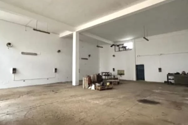 Ambient biznesi ne shitje 4+1 ne Tirane - 1,190,000 Euro