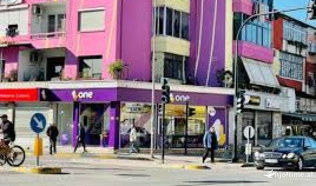 Shitet Dyqan Prane Kryqezimit te 21 Dhjetorit