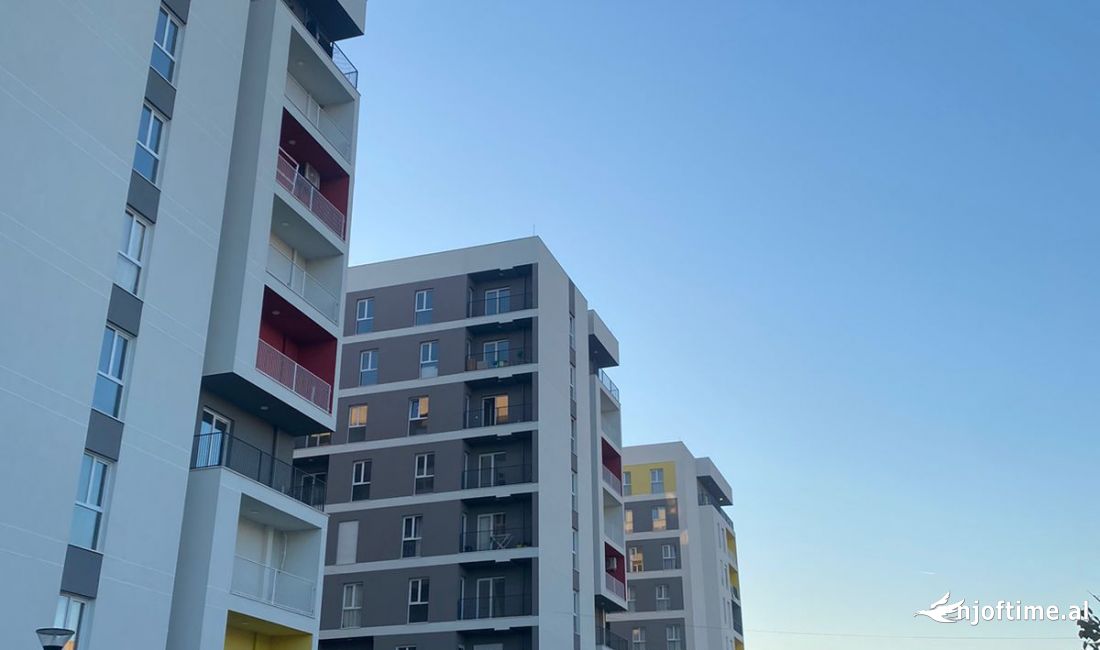 Univers City shitet njesi sherbimi+parking