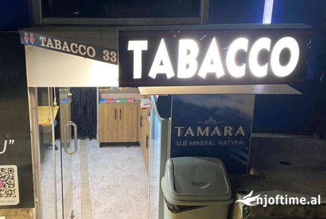 Bllok shitet biznesi + jepet ambjenti me qera