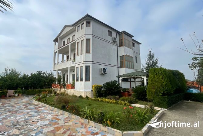 Domje , Shitet vile 3-kateshe