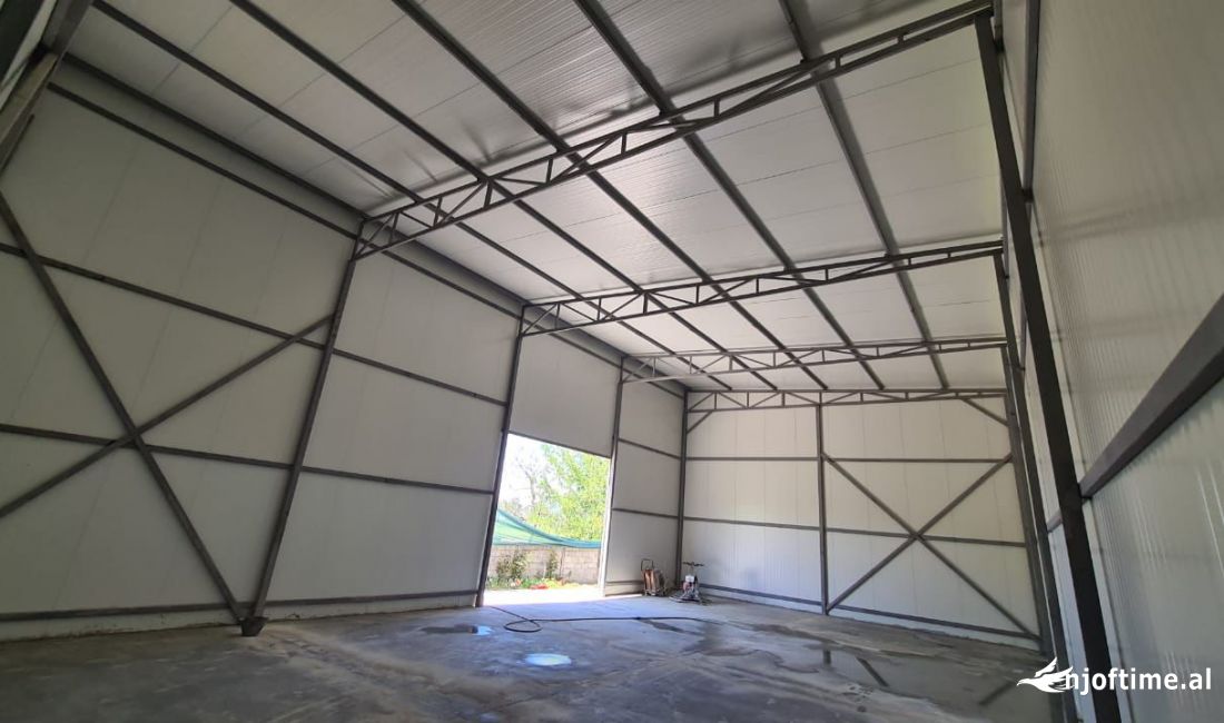 Top chaneel jepet magazin 200m2 me qera