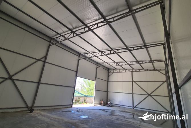 Top chaneel jepet magazin 200m2 me qera