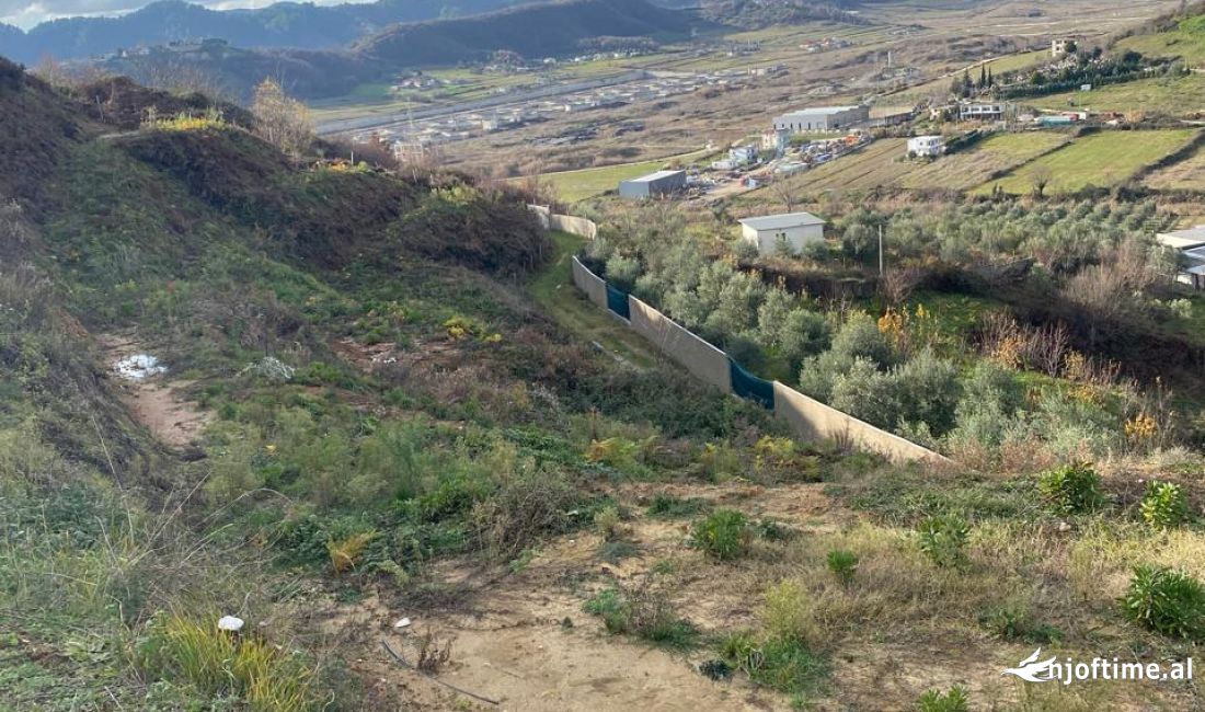 Yzberisht , toke per shitje OKAZION