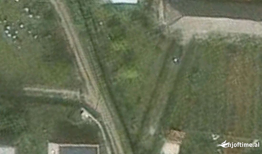 Toke per shitje SURREL