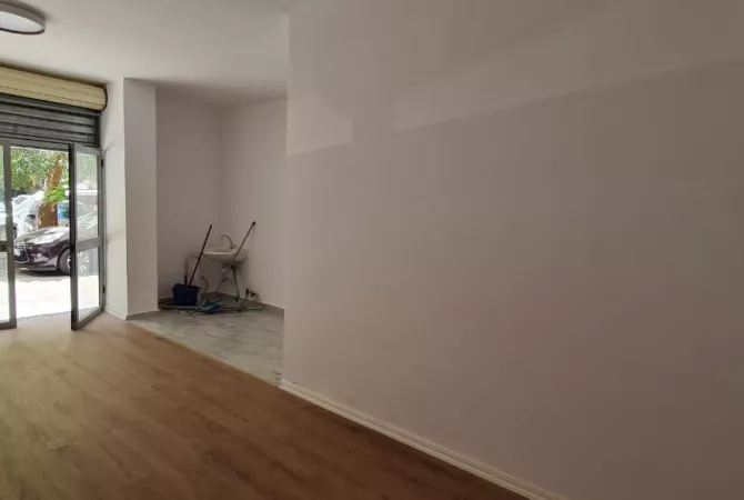 Business Property in Sale 1+1 in Tirana - 60,000 Euro