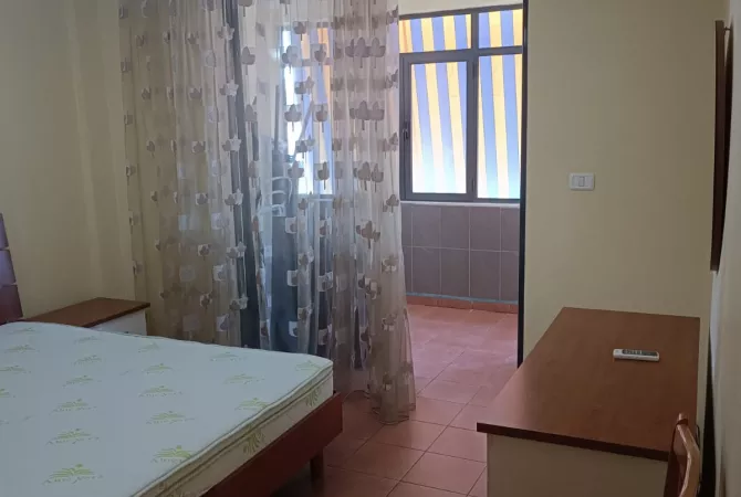 Shtepi me qera Apartament ne Tirane, 1+1, Mobilimi E mobiluar, Pagesa 550  Euro.