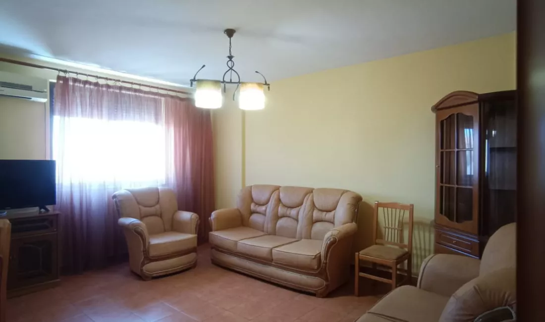 Shtepi me qera Apartament ne Tirane, 1+1, Mobilimi E mobiluar, Pagesa 550  Euro.