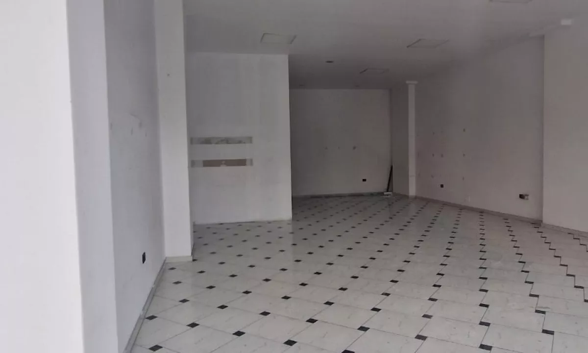 Yzberisht , ambjent biznesi me qera