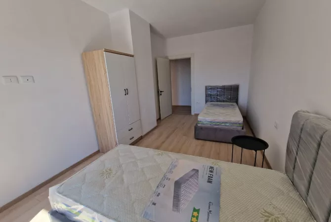 Shtepi me qera Apartament ne Tirane, 2+1, Mobilimi E mobiluar, Pagesa 400  Euro.
