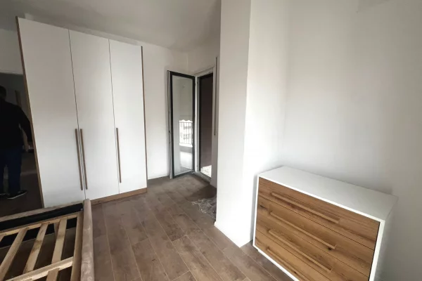 Shtepi me qera Apartament ne Tirane, 2+1, Mobilimi E mobiluar, Pagesa 450  Euro.