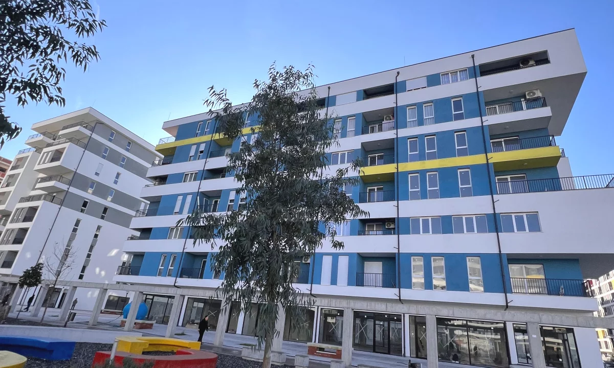 Shtepi ne shitje Apartament ne Tirane, 2+1, Mobilimi Bosh, pa mobiluar, Pagesa 109,600  Euro.